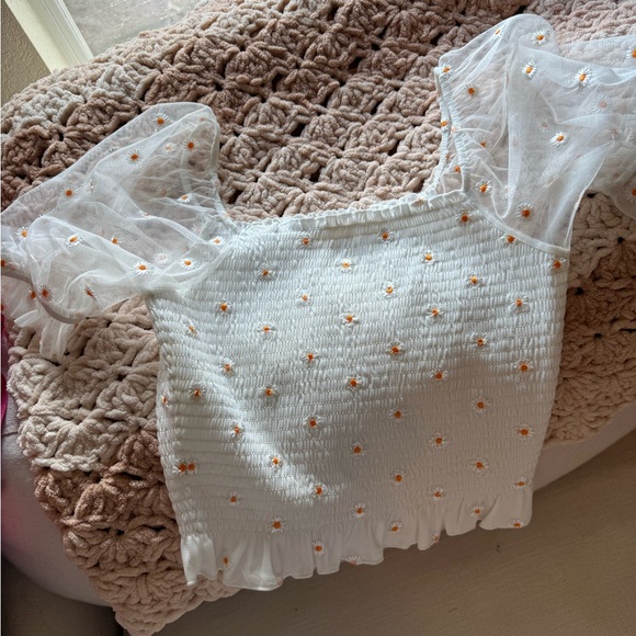 Puff Sleeve dasiy crop top - Picture 1 of 2